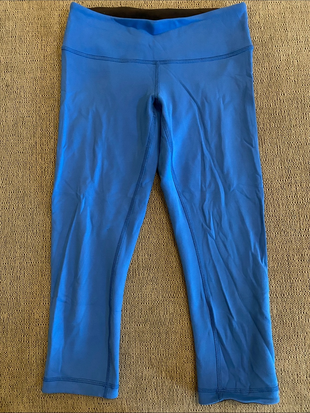 Lululemon women’s capri reversible leggings size 6